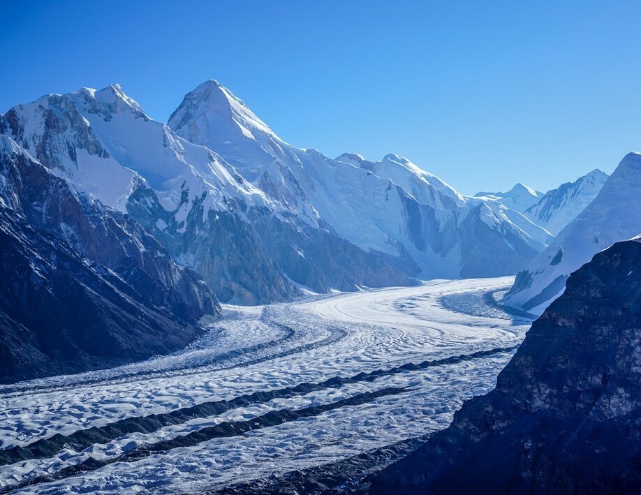 Khan-Tengri peak 7000m